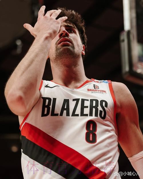 阿夫迪亚:国王是一支很有天赋的球队,任何对手都不能低估 阿夫迪亚:国王是一支很有天赋的球队,任何对手都不能低估